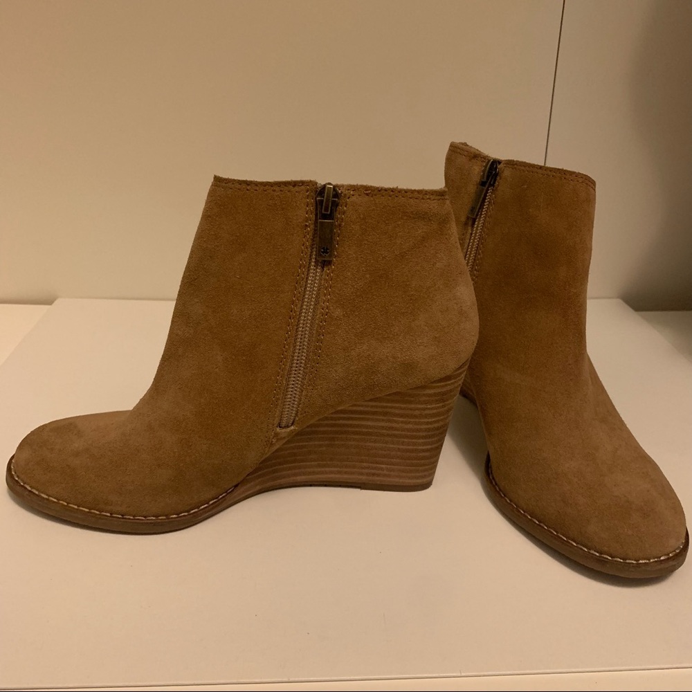 Lucky Brand - Tan Ankle Boots - Size 7